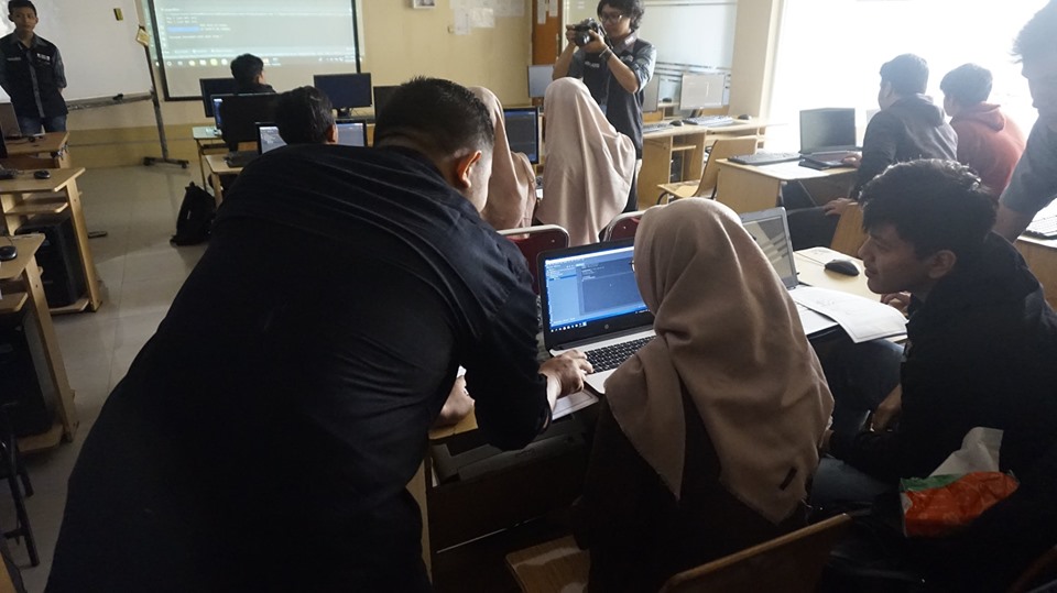 Pelatihan 2 PyTrain