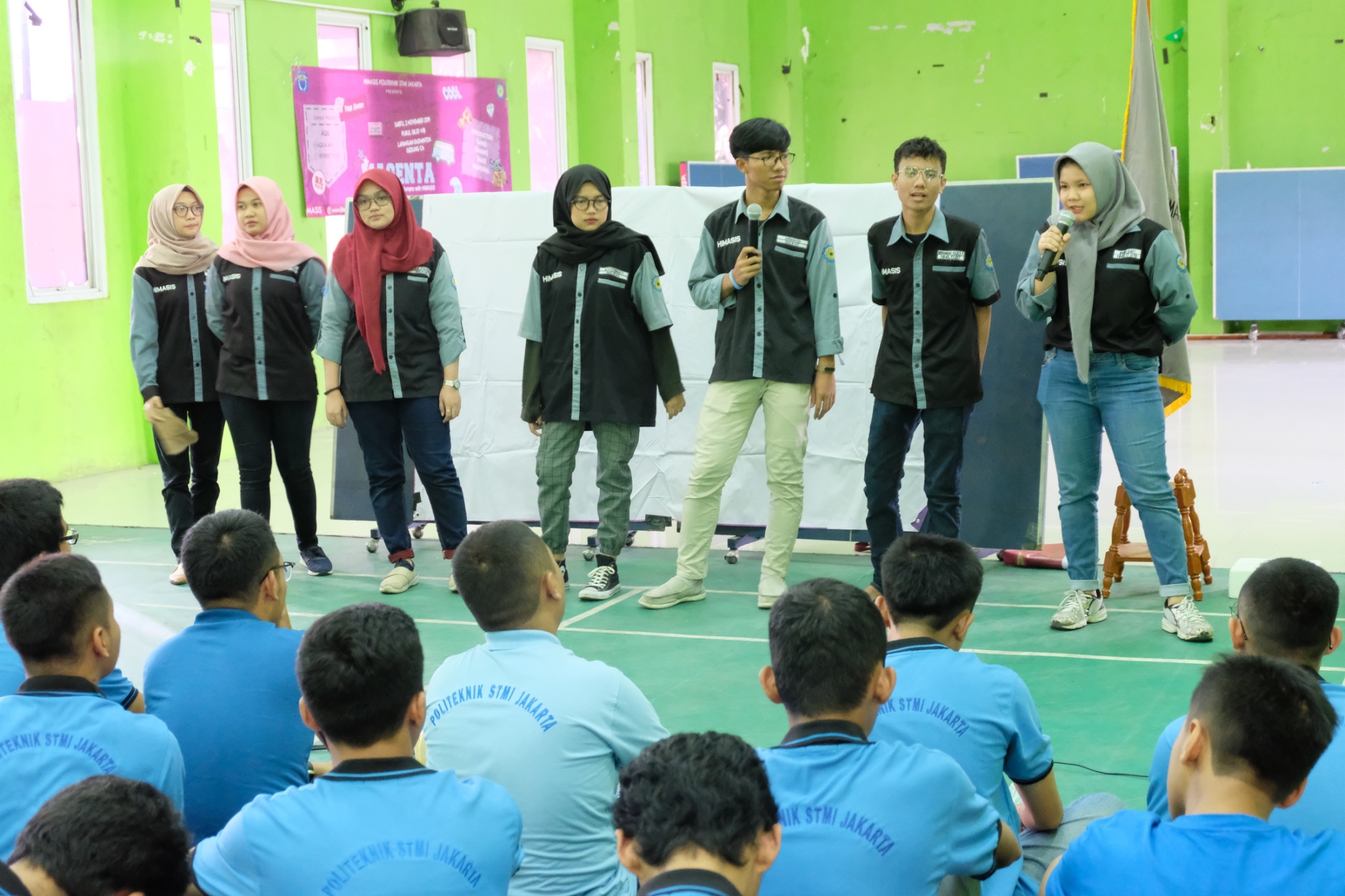 Meet and Greet  ” Magenta ”