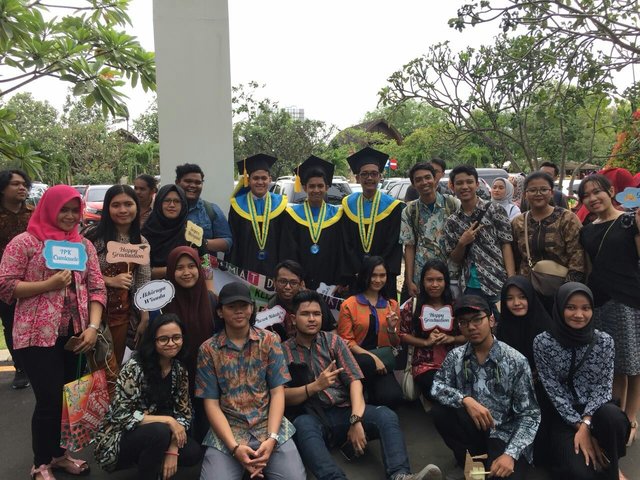 Wisuda